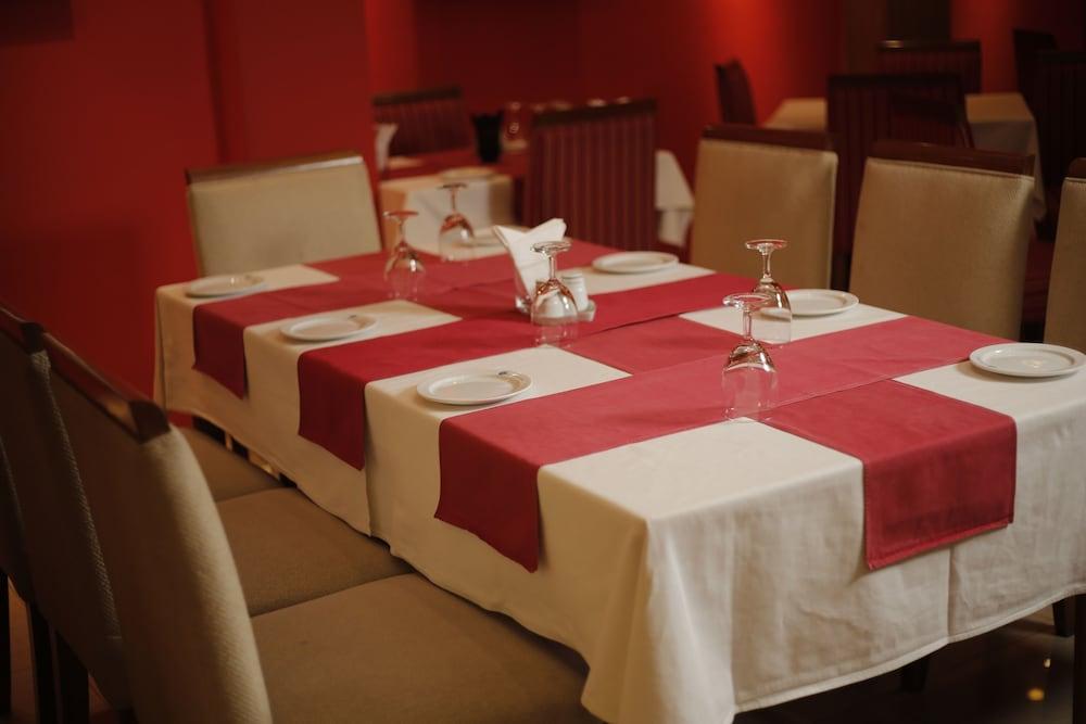 Hotel Swiss Garden Dhaka Zewnętrze zdjęcie